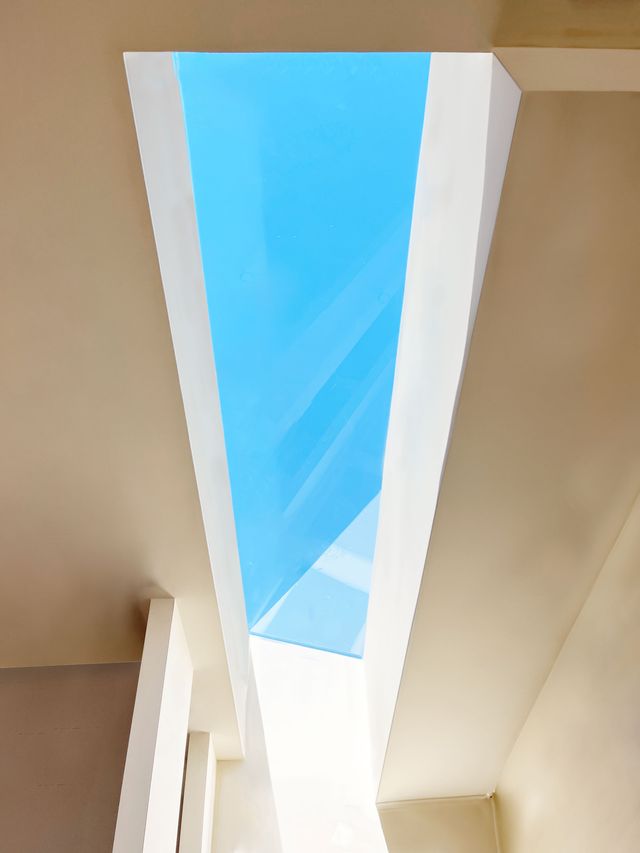 Natural Lighting Skylights | The Benefits of Skylights in Your Bedroom