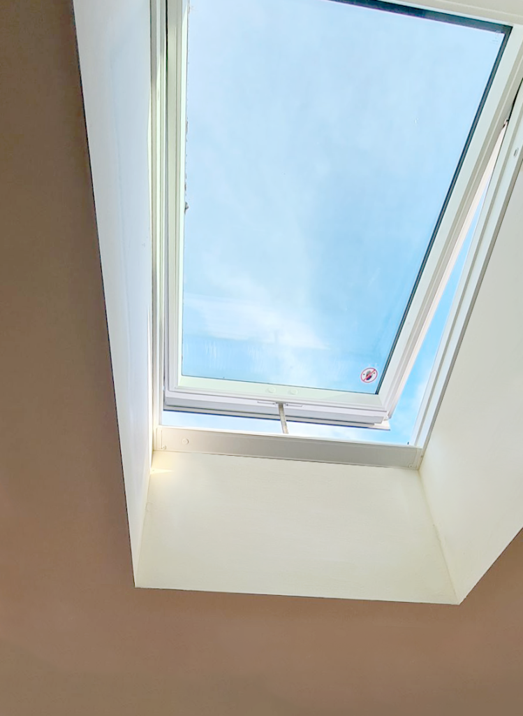 Opening skylight